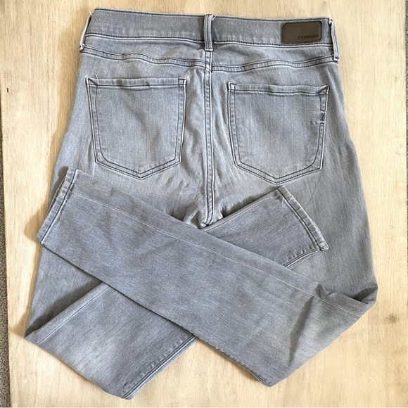 EXPRESS Mid Rise Skinny Jeans - Picture 9 of 15